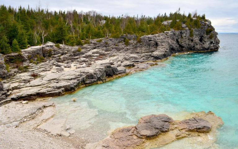 Georgian Bay's Turquoise Water in Bruce Peninsula National Park :: I've Been Bit! Travel Blog