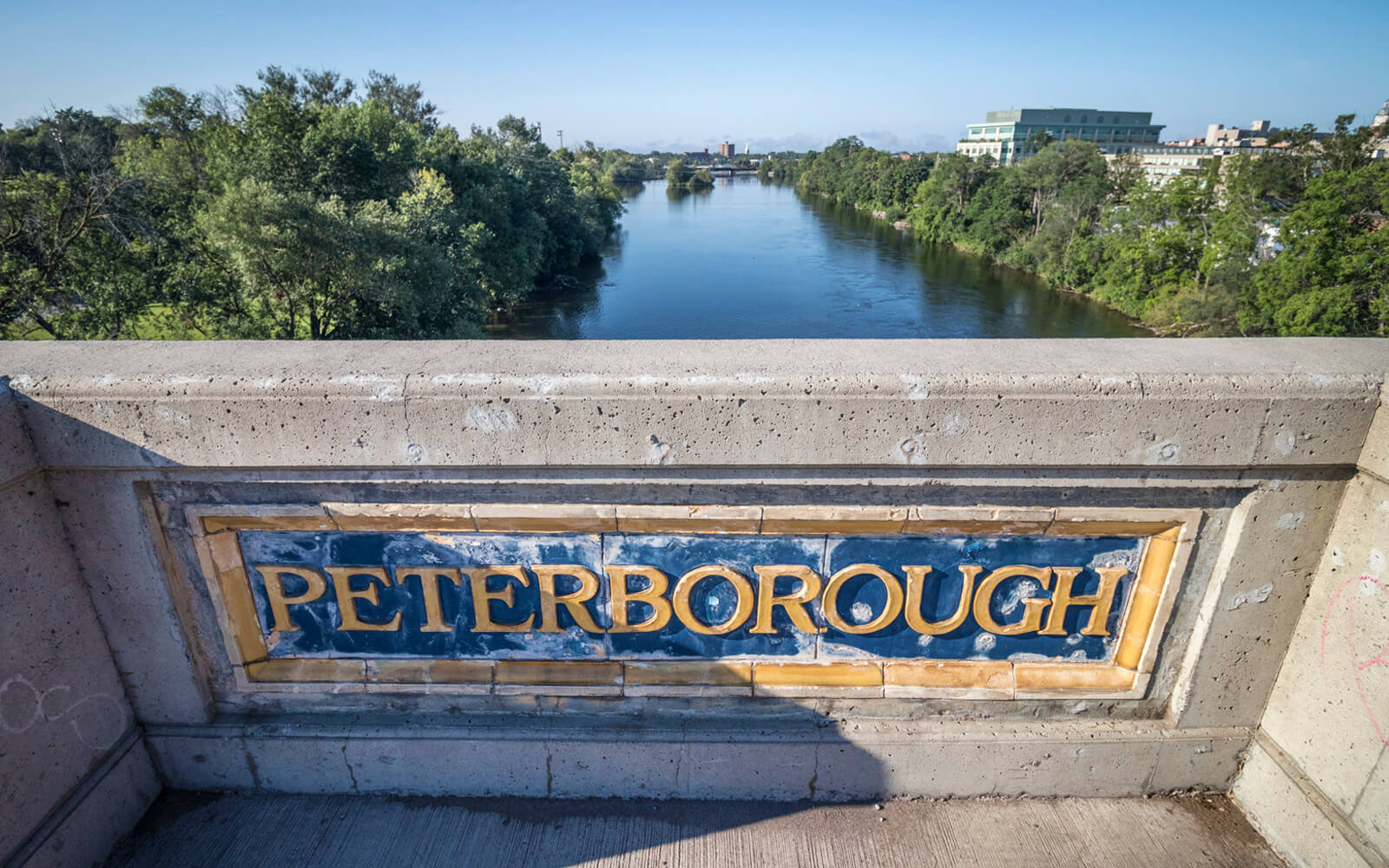 Views of the Otonabee River from the Hunter Street Bridge in Peterborough :: I've Been Bit! Travel Blog