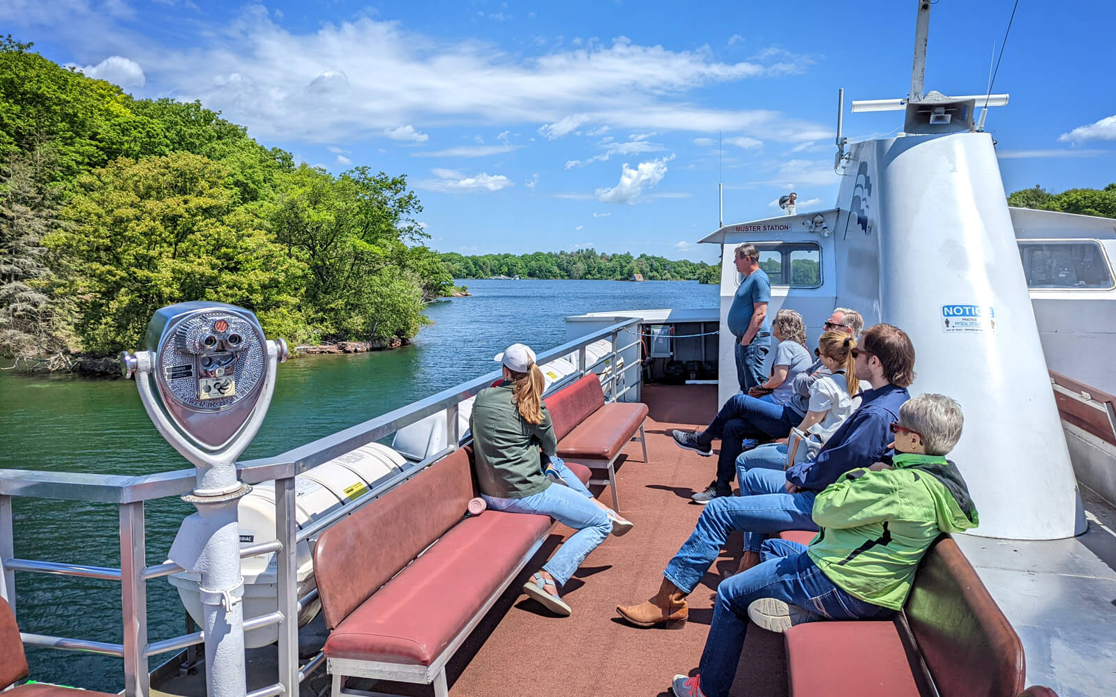 Heart of the 1000 Islands City Cruise from Gananoque :: I've Been Bit! Travel Blog