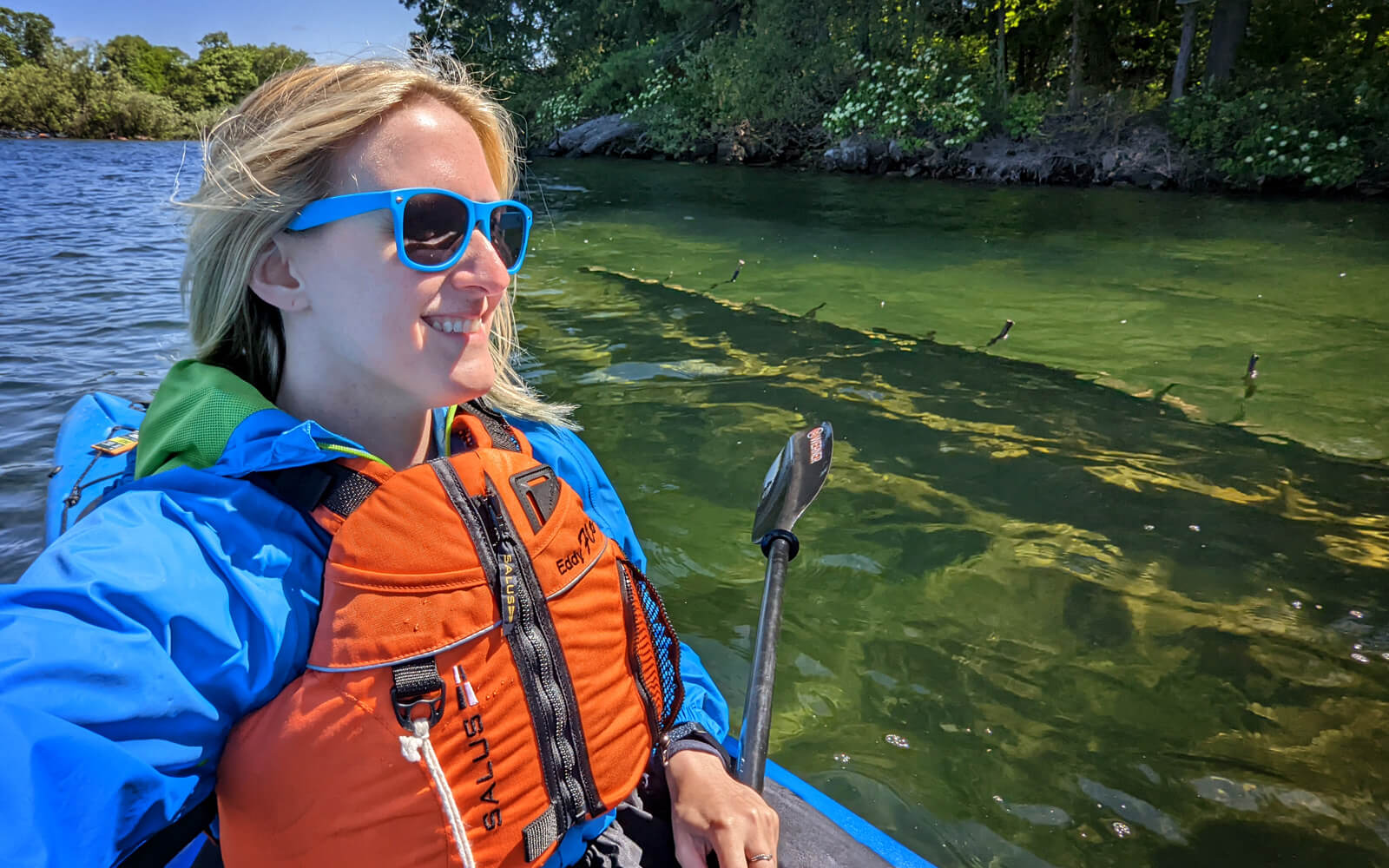 Lindsay Kayaking in the Thousand Islands :: I've Been Bit! Travel Blog