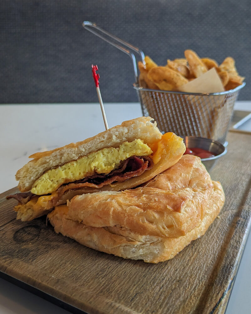 Breakfast Sandwich and Tuscan Potatoes at Goldies Cafe in Ajax :: I've Been Bit! Travel Blog