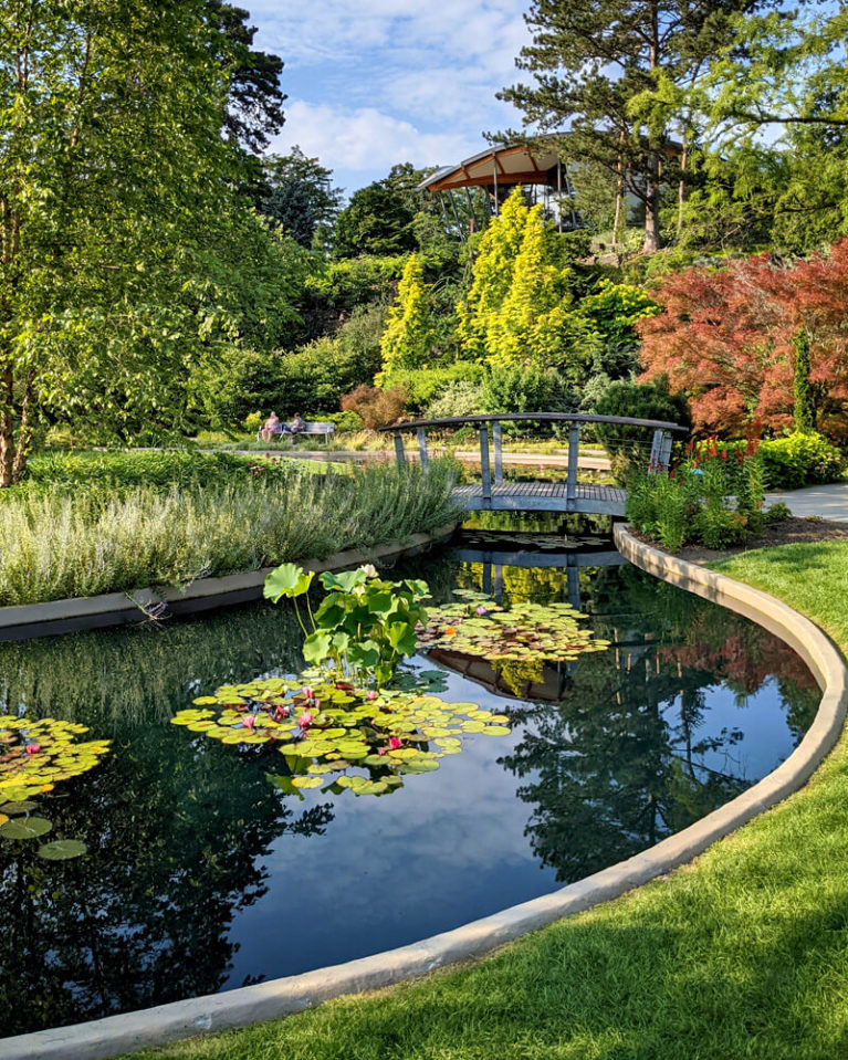 Rock Garden at the Royal Botanical Gardens :: I've Been Bit! Travel Blog
