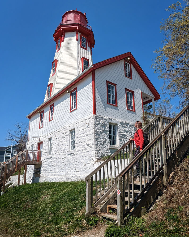 Lindsay & The Kincardine Lighthouse from Behind :: I've Been Bit! Travel Blog