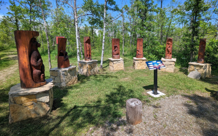 Clan System Display at the Bebamikawe Trailhead :: I've Been Bit! Travel Blog