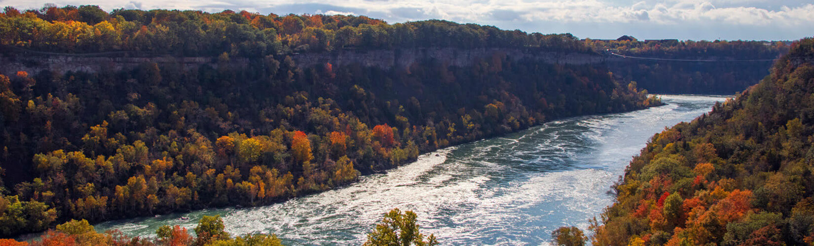 13 Top Destinations To See The Fall Colours in Niagara :: I've Been Bit! Travel Blog