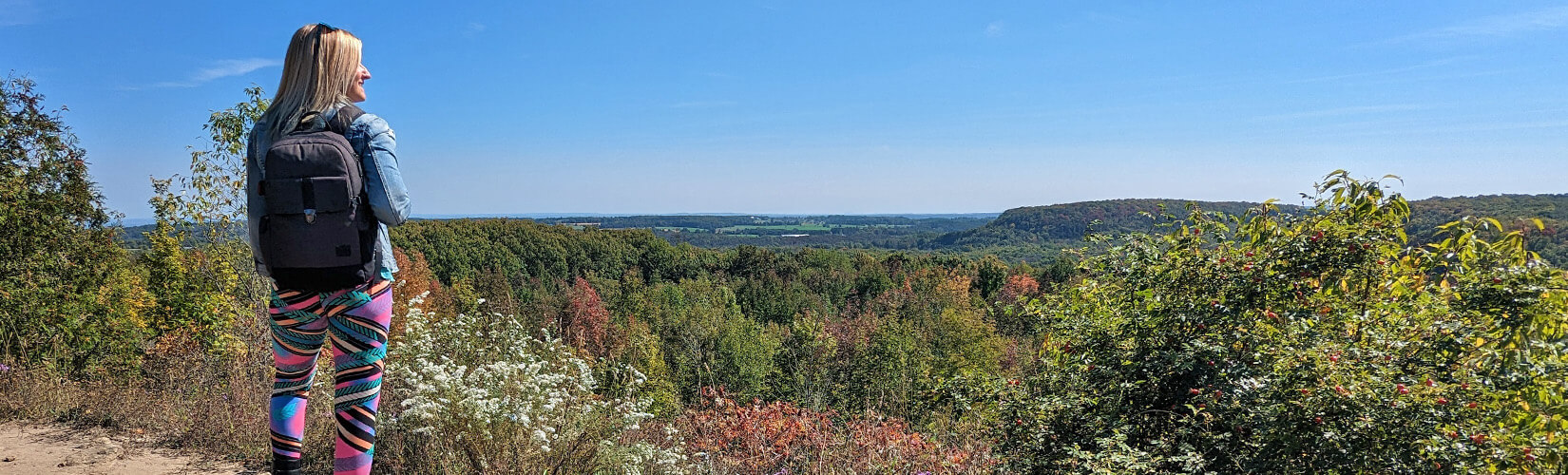 Mono Cliffs Provincial Park Trails & New Entrance Procedures for 2023 : I've Been Bit! Travel Blog