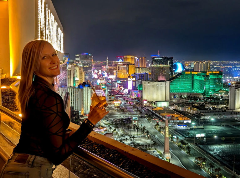 Lindsay Overlooking The Las Vegas Strip From the Foundation Room Lounge at Mandalay Bay :: I've Been Bit! Travel Blog