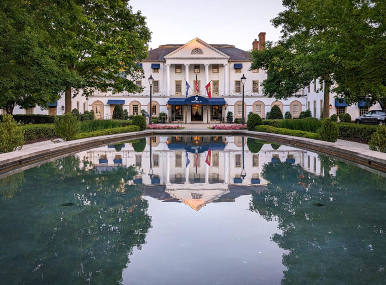 Front of the Williamsburg Inn with Reflection in the Pond Water :: I've Been Bit! Travel Blog