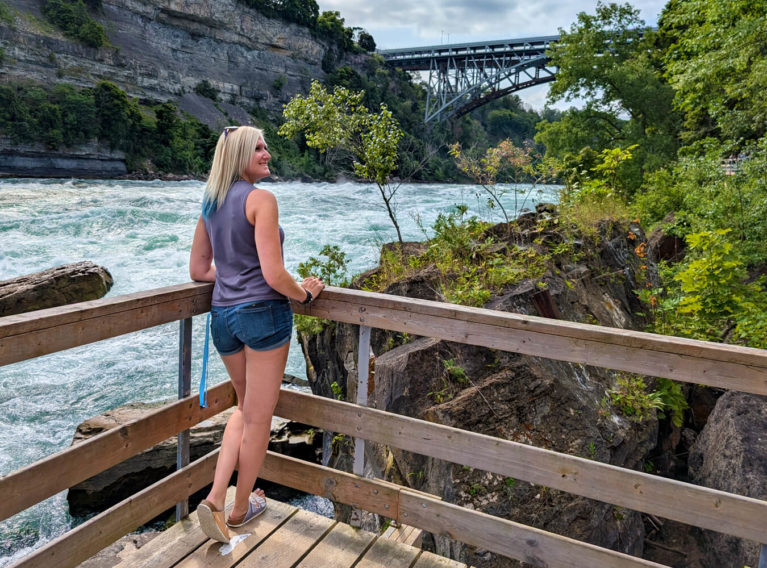 Lindsay At One of the Lookouts Along the White Water Walk :: I've Been Bit! Travel Blog