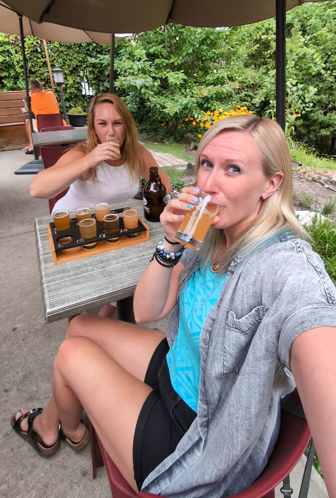 Lindz & Kat Enjoying their Beer Flights :: I've Been Bit! Travel Blog