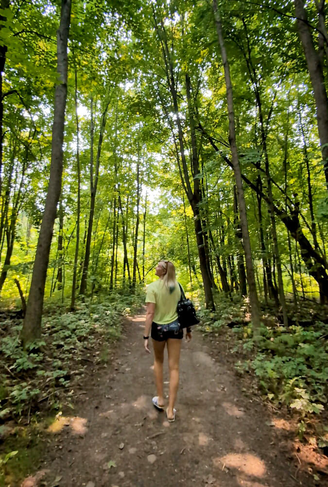 Lindz Hiking in Oka National Park :: I've Been Bit! Travel Blog