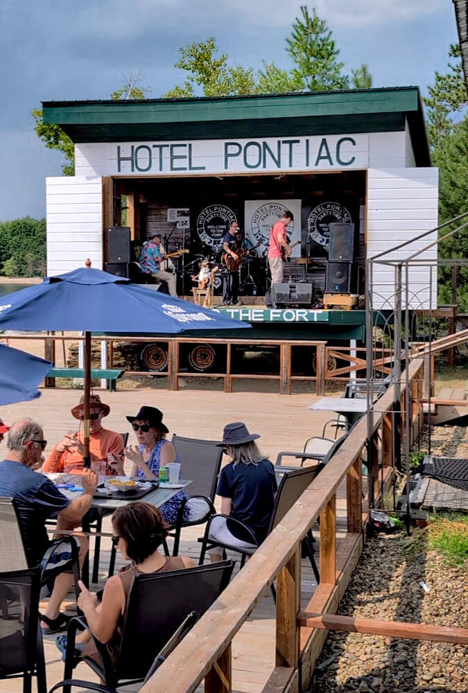 Music Stage at the Hotel Pontiac :: I've Been Bit! Travel Blog